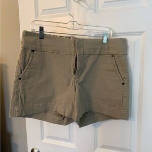 one 5 one Women's Tan Cargo Shorts